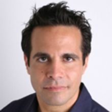Mario Cantone Makes Café Carlyle Debut Next Month