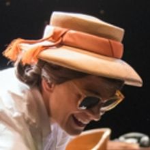 BWW Review: MCT Romances Friendship and Poetry in Ruhl's DEAR ELIZABETH