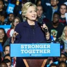 Social: Hillary Clinton Receives Standing Ovation at SUNSET BOULEVARD