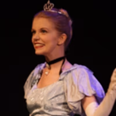 BWW Review: GADZOOKS! A New Holiday Tradition
