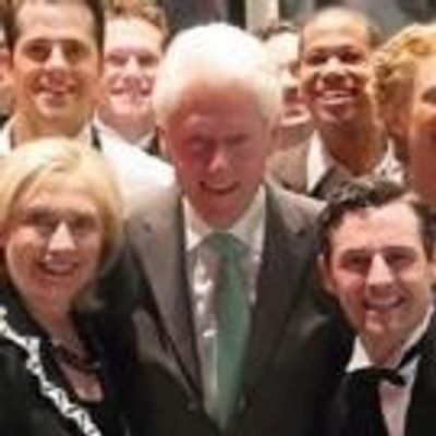 Photo Flash: The Clintons Pose With Max von Essen, Leanne Cope, and the AN AMERICAN IN PARIS Cast!