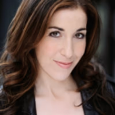BWW Interview: Sarah Sirota of CHEERS LIVE Talks Bringing TV's Beloved Classic to the Stage