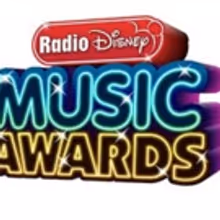 Hailee Steinfeld, Kelsea Ballerini & More to Perform Britney Spears' Medley on 2017…