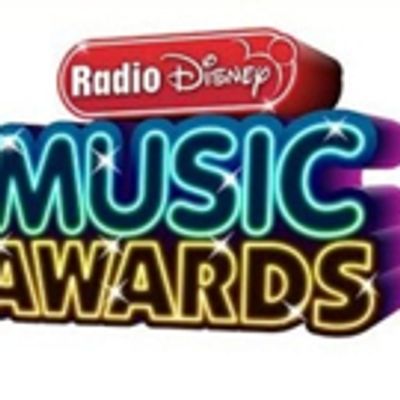 Hailee Steinfeld, Kelsea Ballerini & More to Perform Britney Spears' Medley on 2017 RADIO DISNEY MUSIC AWARDS