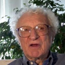 STAGE TUBE: FIDDLER ON THE ROOF's Sheldon Harnick Tells of Writing 'Sunrise, Sunset'
