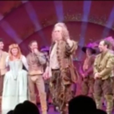 VIDEO: Final Curtain Call for SOMETHING ROTTEN!'s Christian Borle, John Cariani, Heidi Blickenstaff & Kate Reinders