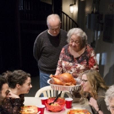 Photo Flash: THE HUMANS Poses for Thanksgiving Family Portrait