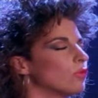 STAGE TUBE: Gloria Estefan Talks ON YOUR FEET, Previews Rehearsal Video