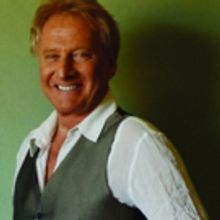 Van Wezel to Welcome Air Supply