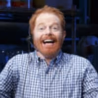 VIDEO: FULLY COMMITTED's Jesse Tyler Ferguson Shares Opening Night Messages From… Video