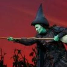 BWW Reviews: WICKED at Paramount a Bit Flat but Still Wicked