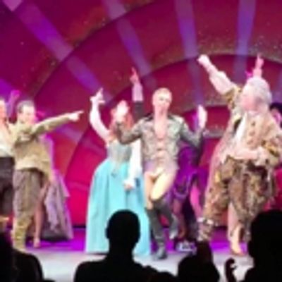 STAGE TUBE: Celebrate the Final Broadway Curtain Call of SOMETHING ROTTEN!