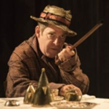 BWW Review: TRAVESTIES, Apollo Theatre