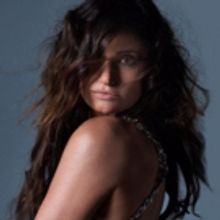 Idina Menzel to Perform at Van Wezel