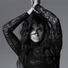 VIDEO: Idina Menzel Gears Up for Van Wezel in Sarasota