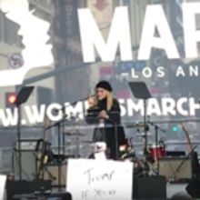 STAGE TUBE: Barbra Streisand Speaks at Women's March in LA