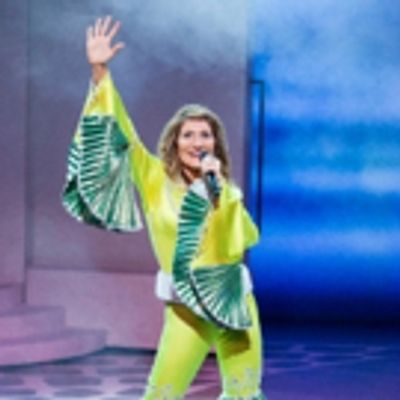 BWW Interview: Betsy Padamonsky in the Farewell Tour of MAMMA MIA!