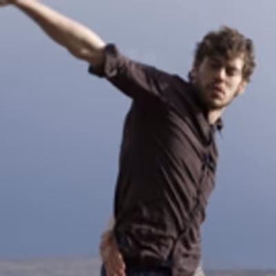 BWW Review: YOUR OWN MAN/MAD NOTIONS - Finding the Beat of Your Own Drum