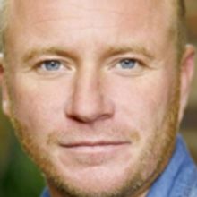 Steven Arnold and Linda Clark Star in BROKEN STRINGS, Starting Tonight in London