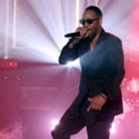VIDEO: Banks & Steelz Make TV Debut Performing 'Giant' on TONIGHT SHOW Video