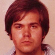 VIDEO: John Hinckley Jr., Portrayed in Stephen Sondheim's ASSASSINS, Soon To Be…