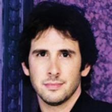 BWW Review: Josh Groban Raised It Up At Mohegan Sun