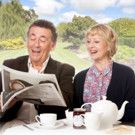 Robert Powell and Liza Goddard Set to Star in RELATIVELY SPEAKING