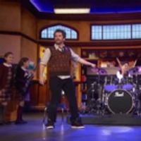 VIDEO: Alex Brightman & SCHOOL OF ROCK Cast Perform 'You're In the Band' on TONY… Video