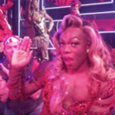 STAGE TUBE: KINKY BOOTS Takes on The Mannequin Challenge