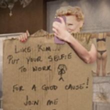 Bette Midler Challenges Kim Kardashian to Use Nude Pics for 'Good Cause'