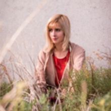 Mel Kay Launches Singles UPSIDE DOWN and FEEL ALRIGHT this 7 October
