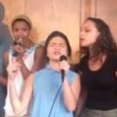 STAGE TUBE: HAMILTON's Schuyler Sisters Harmonize to Alicia Keys Classic at Tonight's Lottery