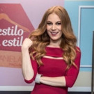 Fashion is the Star of Discovery Familia's New Series MI ESTILO, TU ESTILO