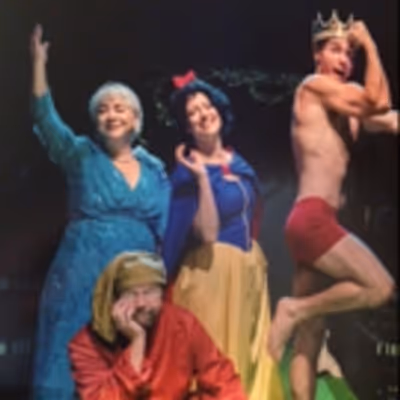 BWW Reviews: VANYA AND SONIA AND MASHA AND SPIKE Offers an Odd Night of Fun at Riverside Community Players