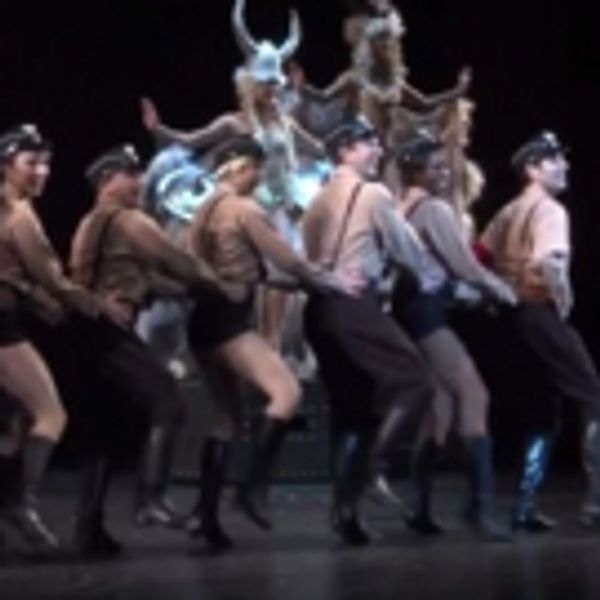 STAGE TUBE: BWW Takes a Look at Paper Mill Playhouse's THE PRODUCERS - New Jersey Theater Video