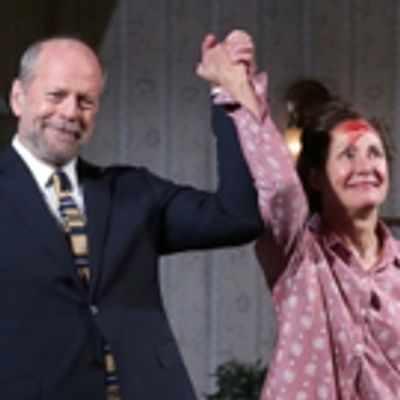 Photo Coverage: Bruce Willis &amp; Laurie Metcalf Take First Broadway Bows in MISERY