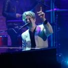 VIDEO: Tom Odell Performs 'Here I Am' on LATE NIGHT