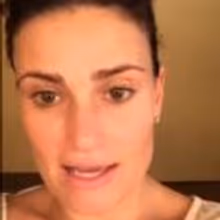 13 Fun Things We Learned About Idina Menzel Before Tonight's World Tour Stop