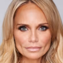 VIDEO: HAIRSPRAY LIVE's Kristin Chenoweth Doesn't Get Crabby When Her Name Is…