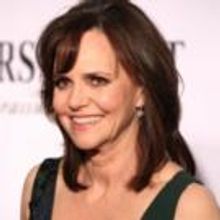 Sally Field, Stephen King and More Receive 2014 National Medal of Arts Today