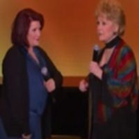 STAGE TUBE: Mother and Daughter, Carrie Fisher and Debbie Reynolds, Share A Moving… Video