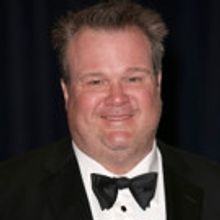 Eric Stonestreet Set for Travel Channel's 'CELEBRITY ADVENTURE CLUB, Premiering Today