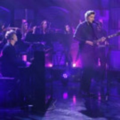 VIDEO: Aquilo Perform Title Track from Debut Album 'Silhouette' on LATE NIGHT
