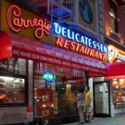 Theatre District Landmark Carnegie Deli Set to Close in 2016