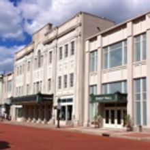 BWW Review: THE SECOND CITY: FREE SPEECH! (WHILE SUPPLIES LAST) Offers Some Laughs at