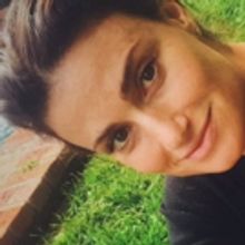 Photo Flash: Idina Menzel Shows Off New A BroaderWay Bracelet