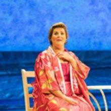 New Revival of SHIRLEY VALENTINE Comes to the King's Theatre