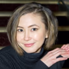 BWW Interview: Debut of the Month - WAITRESS' Kimiko Glenn