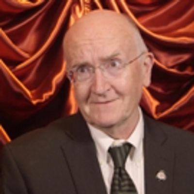 Tony Awards Close-Up: How Does John Doyle Approach a Revival? The Master Explains!