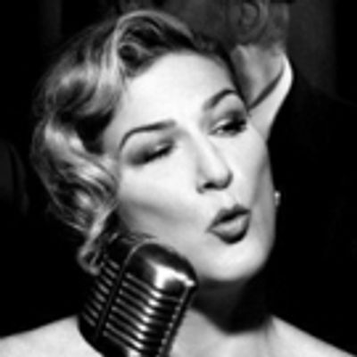 BWW Interview: Ana Gasteyer on the Grueling Differences Between WICKED and SATURDAY NIGHT LIVE, 'Meditation' of Live Theatre, and Her Caf&eacute; Carlyle Debut